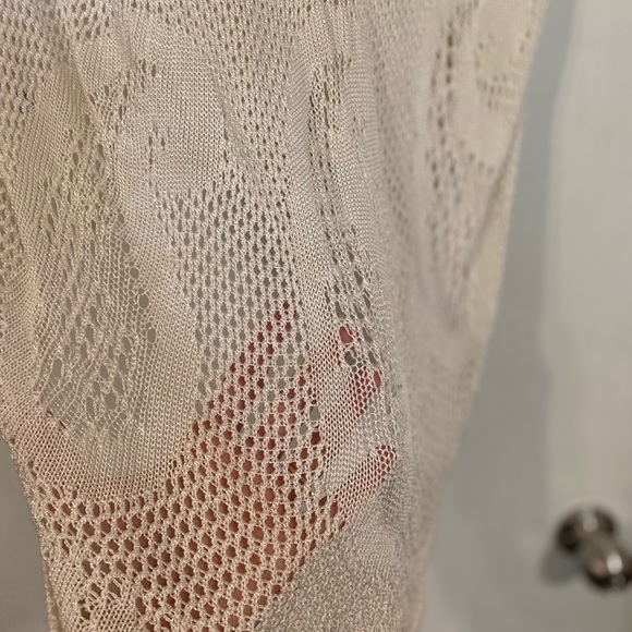 Lucky Brand High Low Beige Top, Crocheted Back - Size XL - Picture 6 of 6